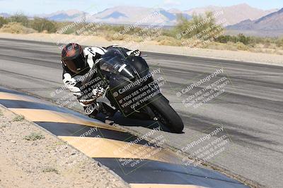 media/Nov-16-2025-Race Pace (Sun) [[8c5fa54630]]/Verified Riders/4-Turn 3 Inside (1050am)/